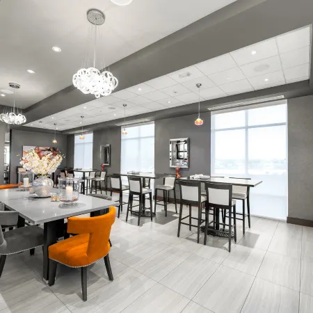 Holiday Inn & Suites DAVENPORT by IHG