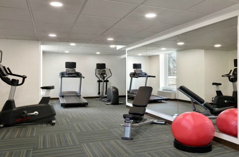 Holiday Inn Express Williamsbrg Busch Gardens Area by IHG photo 2