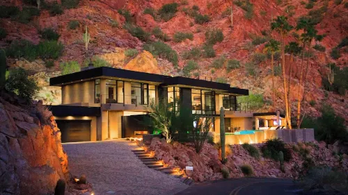 Camelback Retreat - 5Br Estate w/ Saltwater Pool, Spa & Suspension Bridge