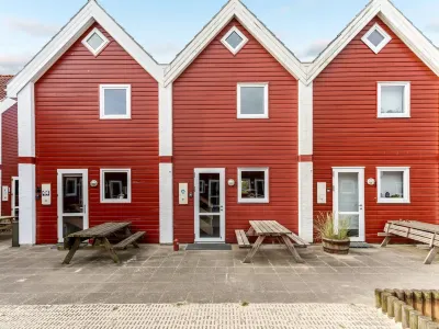 "Alissa" - 400m from the Sea Hotel berhampiran Realen