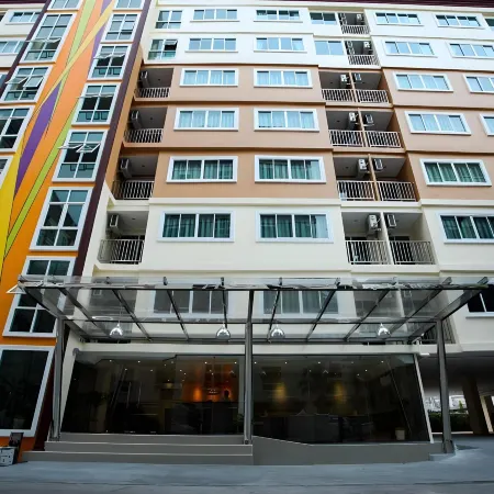 Patt Serviced Apartments Отели рядом с достопримечательностью «Замок Амата»