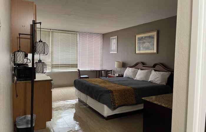 APM Inn & Suites