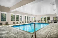 La Quinta Inn & Suites by Wyndham Stonington-Mystic Area Hotels in Pawcatuck