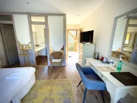 Hôtel de la Vallée Heureuse Hôtels à : Poligny