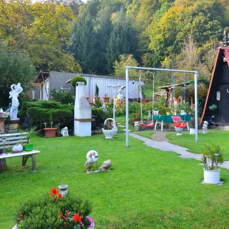 Gemutliches Ferienhaus Mit Pool in Blankenburg