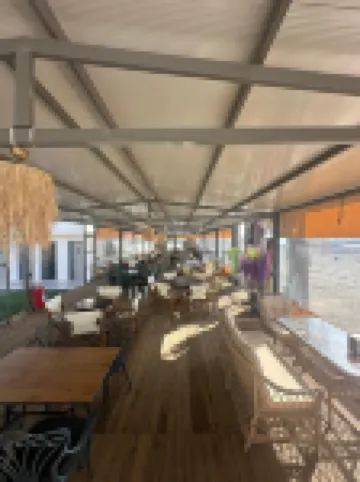 グランド ジェネット ビーチ ホテル