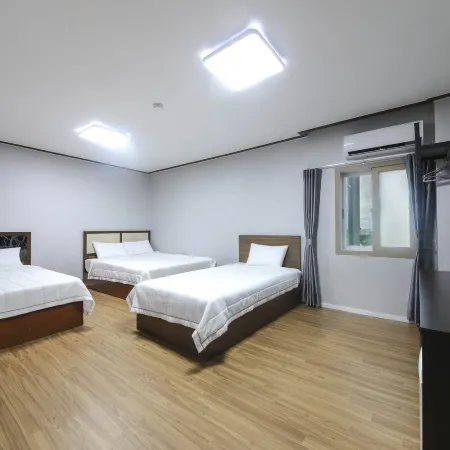 Yousung hotel Отели рядом с достопримечательностью «Парк Тольхарбан»