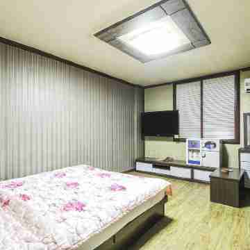 Jeonju Ua-Dong 2 Days and 1 Night Rooms