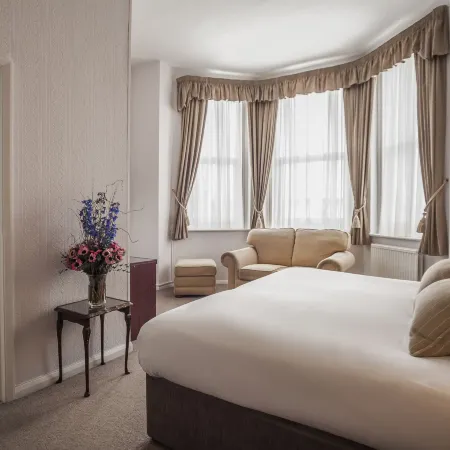 OYO Devonshire Park Hotel