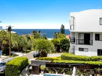 2-Bed Coastal Haven with Pool by Sunshine Beach Hotels in Sunshine Beach