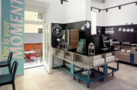 EA Hotel Moment Self Check-IN