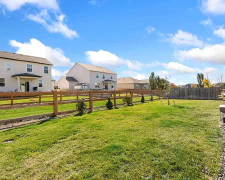 Windshire Retreat Pool, Garage & Pet-friendly Hotels in Windsor