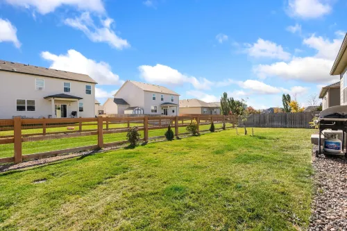 Windshire Retreat Pool, Garage & Pet-friendly Hotels in Windsor