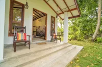 Bird Of Paradise - Ahangama Villa