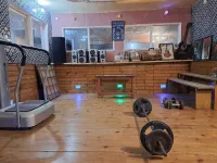 戈皮民宿和餐廳（吉姆科貝特） - 健身室/gym room