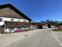 Nagelfluhhaus Hirsch - Beach