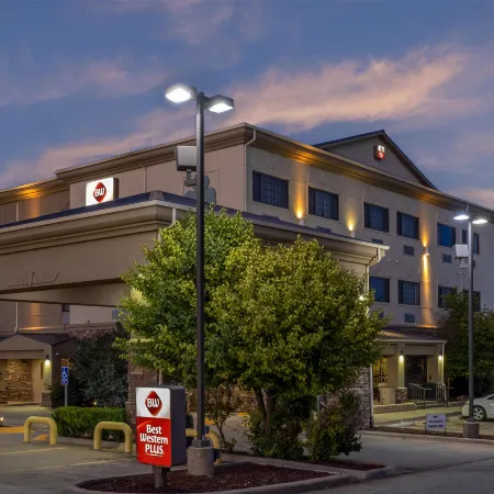 Best Western Plus Shamrock Inn Suites