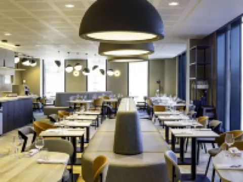 利物浦帕丁頓村諾富特酒店