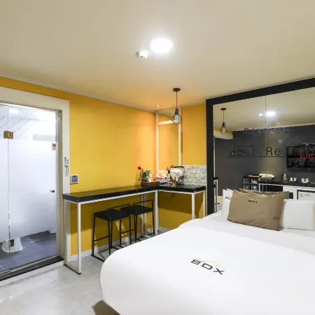 Daejeon Hotel Box Отели рядом с достопримечательностью «Скайпарк в Тэдоне»