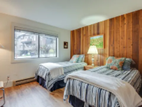 Ketchum Condo w/ Deck < 1 Mi to Sun Valley Resort! Hotels in Ketchum