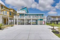 Colorful Freeport Beach Rental < 1 Mi to Ocean