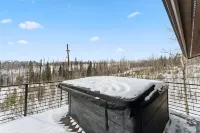 Luxury Silverthorne Retreat -  Panoramic Mountain & Lake Views, Hot Tub & Gazebo