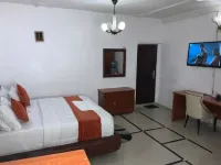 Jcb Hotel & Hall - 3 tähden