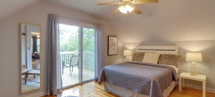 Blue Ridge Getaway w/ Hot Tub & Seasonal View! Hotels in Fannin County