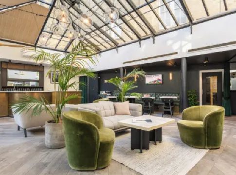 Numa London Chelsea Green Hotels in London