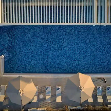 Vogue | Novotel Jvt Near Springs Souk Mall Отели рядом с достопримечательностью «Комплекс Дубай-Студио-Сити»
