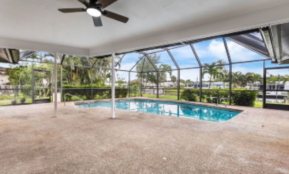 Riverfront Home w Private Dock Pool Beaches