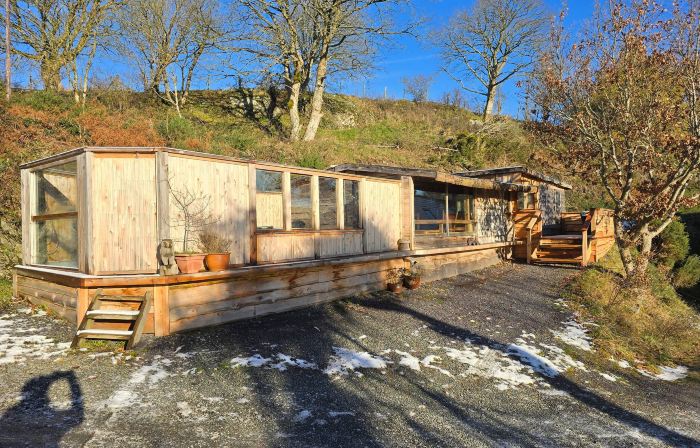 Luxury Welsh wooden cabin
