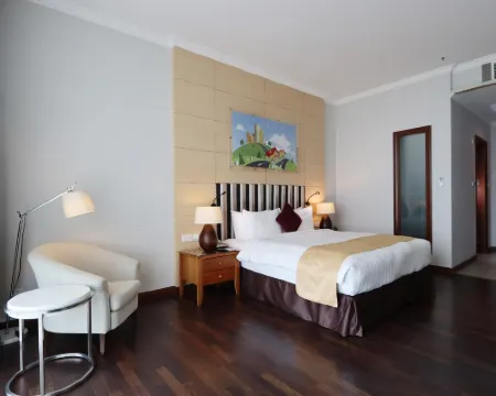 V Plaza Hotel โรงแรมในกัวลาเบไลต์