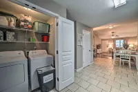 Quaint Family Home Near Downtown Murray and MSU