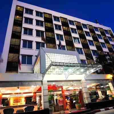 The Airport Hotel Hotel Exterior