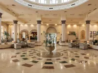 Regency Plaza Aqua Park and Spa Resort Hotels near La Strada Mall