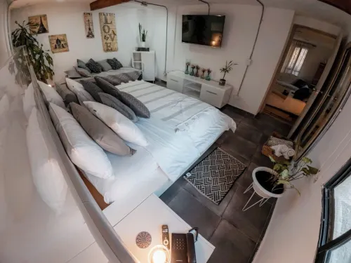Hotel Boutique Almaia 17 Near the Airport - Wifi