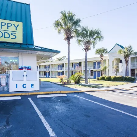 Motel 6 Townsend, GA