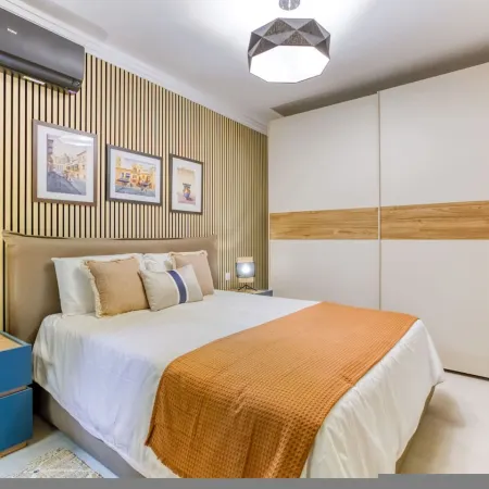 Designer Apartment Near Seafront Balcony Patio