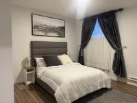Modern Calgary Stay , Free Parking, Fast Wi-Fi Hotel di 