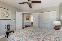 Lovely Oceanfront Townhouse in Summer Beach Village w/Shared Pool, Central AC