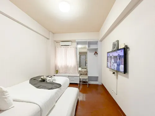 Homey Studio at Apartment Suites @Metro By Travelio