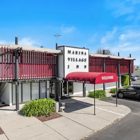 Marina Village Inn