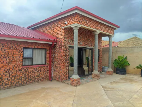 Lethabo Mountain View Guest House - 2-Star