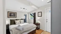 Grapevine Cottage by AvantStay