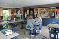 Hôtel & Events le Patio Occitan Toulouse Ouest - Cugnaux - breakfast