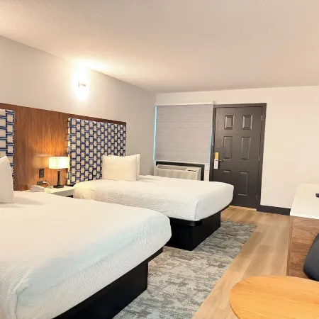 Sunshine Lodge Inn