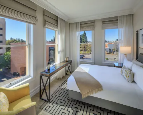 E酒店 聖羅莎酒店