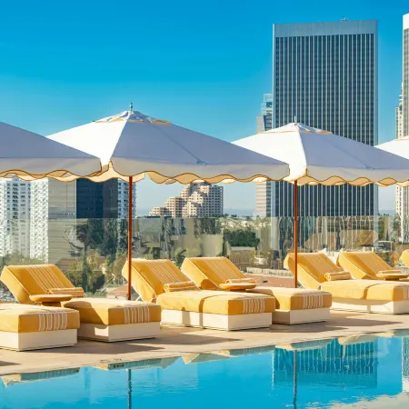 Waldorf Astoria Beverly Hills Отели рядом с достопримечательностью «Golden Triangle»