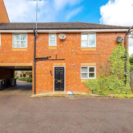 New Stunning Flat Perfect for Business Sleeps 3